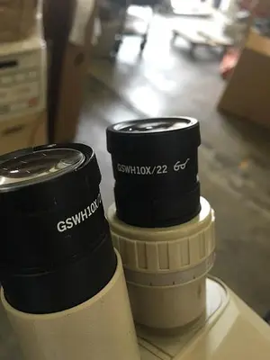 Olympus SZ30 Stereo Zoom Microscope, SZ-STB1 E-Arm on Boom Stand & 2 eyepieces!