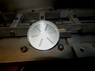 USED VIBROMATIC BOWL FEEDER 36" BOWL