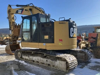 Used 2017 CATERPILLAR 325FLCR Crawler Excavators New York US | Beck Equipment #1509283