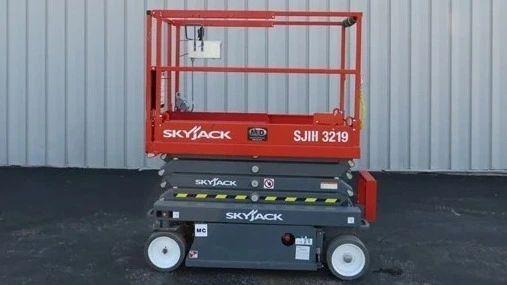 USED 2019 SKYJACK SJIII3219