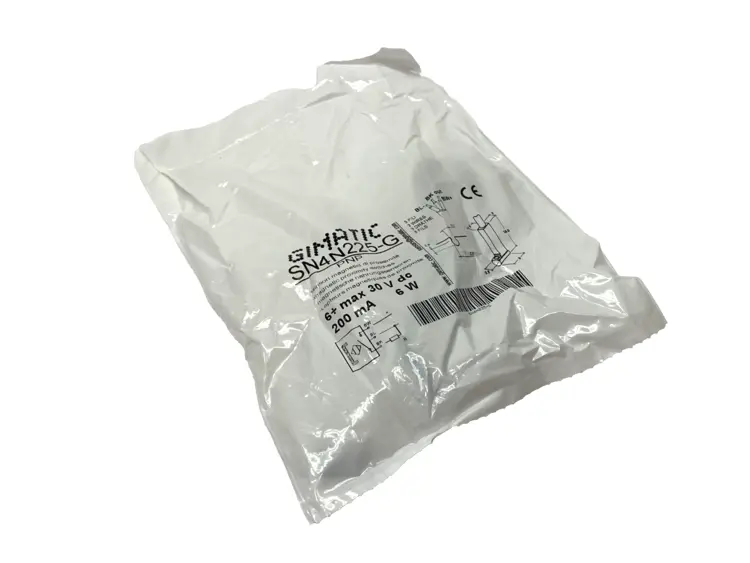 New | in-Stock Gimatic Programmable Magnetic Sensor for C-Slot, 3 PNP Digital Outputs Proximity Sensors Michigan US | Maverick Industrial Sales #1469041