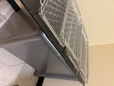 set of 5 wired baking sheets