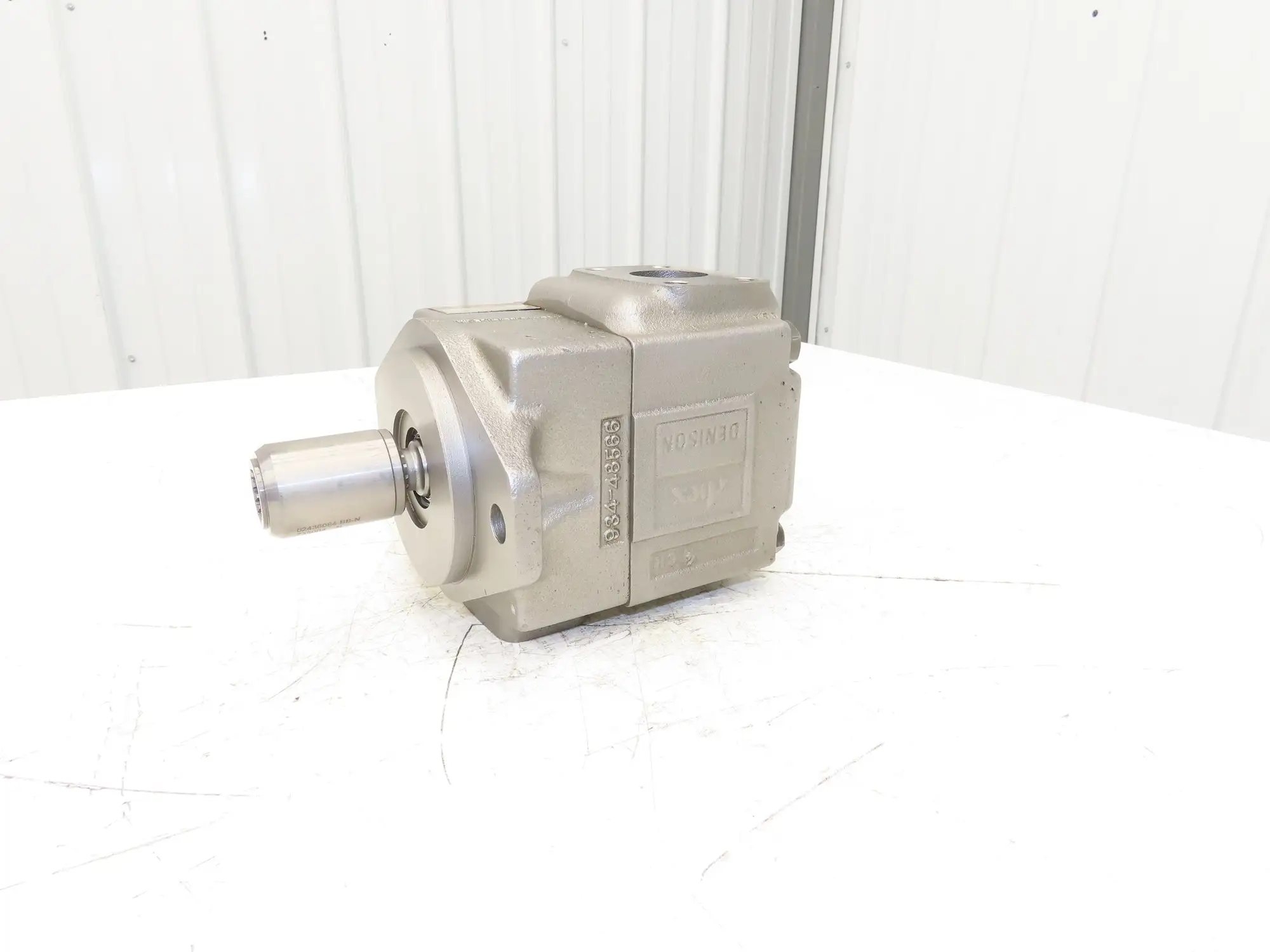 Legacy Denison T6C0053R00B1NOP Hydraulic Single Vane Pump 2800rpm 70.3 ML/REV