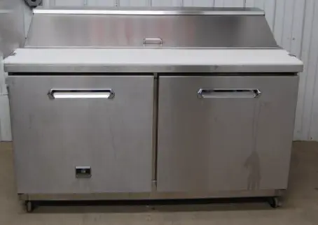 142-0030 Kelvinator 2 Door Self Contained Sandwich Prep Cooler