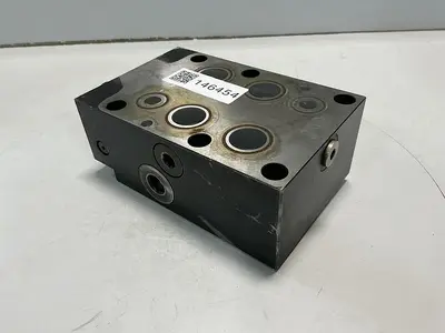 USED 1999 PARKER PRM6PA25KN33