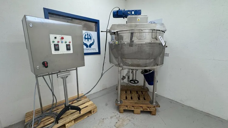 Used Giusti 500L Mixer Jacketed Tanks GB | Poseidon Pharmaceutical UK Ltd. #393150
