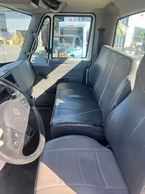 Used 2009 INTERNATIONAL DURASTAR 4400 Cab Chassis trucks Washington US | Puget Sound Truck Sales #1546537
