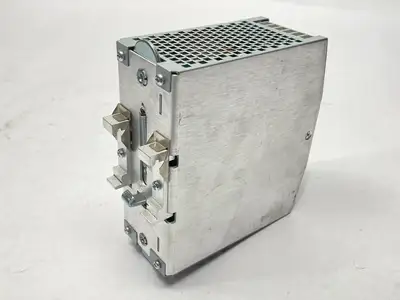 SDN2.5-24-100P | SolaHD  Power Supply 2.5A 24VDC - Used