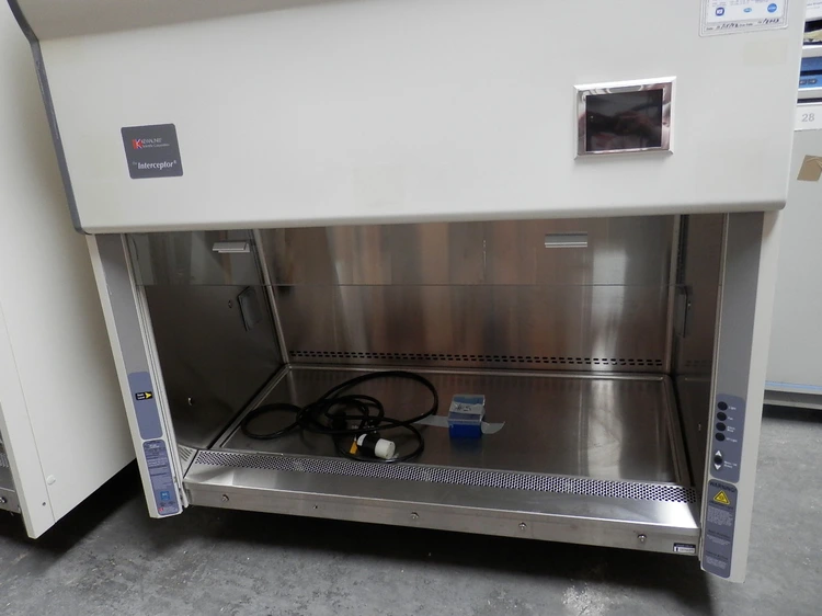 Used _UNKNOWN_ _UNKNOWN_ Biosafety Cabinets California US | Biotech Equipment Sales #1464674