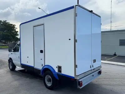 Used 2024 FORD E-350 Reefer Trucks Florida US | Truck and Van Outlet #1509245