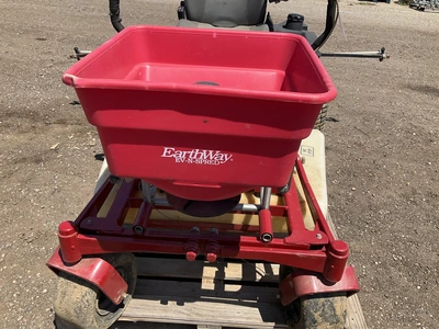 Toro Z Master Commercial Zero Turn Sprayer Spreader