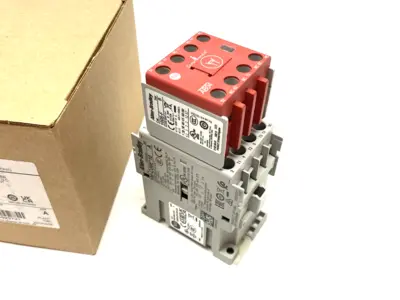 USED ALLEN-BRADLEY SER. A SAFETY CONTACTOR 3 NO MAIN, 1 NO/4 NC AUX