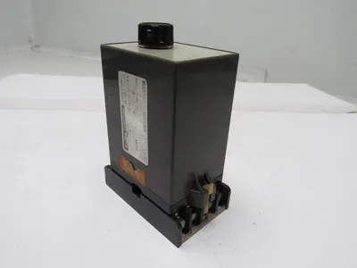 Fuji Electric F49 M ATC2P Thyristimer w/Base Recept Base 0.3-3 Seconds