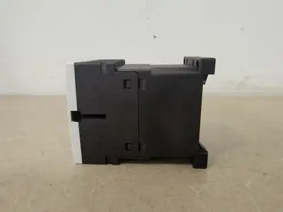 NEW SIEMENS 3RT10151AK61