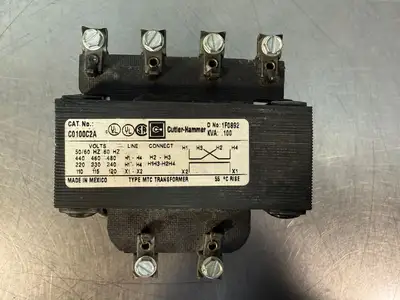 Cutler-Hammer C0100C2A Control Transformer 50/60 Hz (9.3.3)