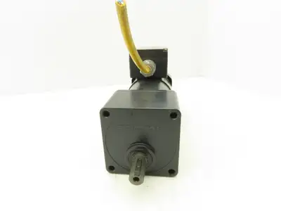 Oriental Motor BH6G2-3.6 AC Magnetic Brake Gear Motor 3.6:1 444rpm 200W 230v 3Ph