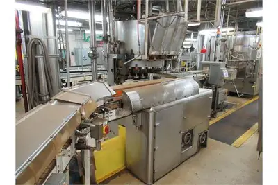 24 head / valve rotary filler, filling machine, stainless
