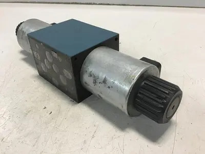 USED BOSCH 0 810 001 484