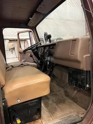 USED 1979 INTERNATIONAL 1824