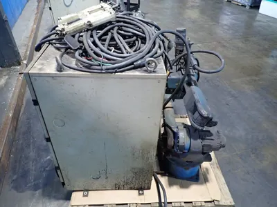 USED 2010 YASKAWA MOTOMAN MH6