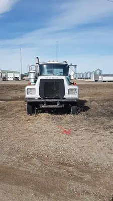 USED 1982 MACK RS686L ST TANDEM AXLE OILFIELD PUMP / KILL TRUCK