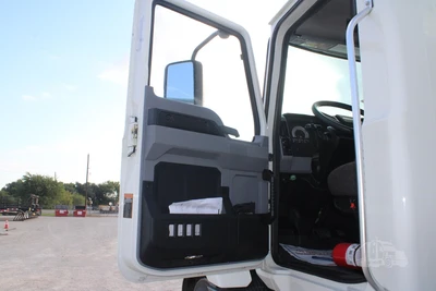 New | in-Stock 2025 MACK MD6 Septic/Sewer/Vacuum Trucks Texas US | Roll Off Truck World #1507632