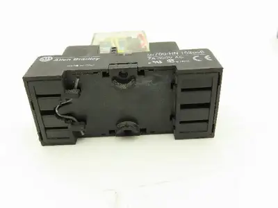 Omron MY4 21Y2Y1 Relay 24VDC Coil 250VAC/30VDC 5A | A-B 700-HN Base | Lot of 7