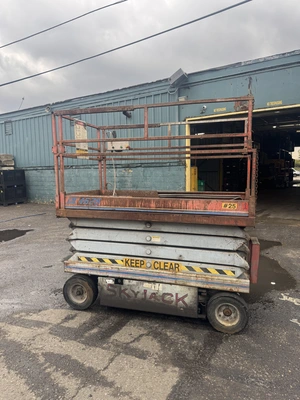 Used SKYJACK 4626 Scissor Lifters Michigan US | Miedema Asset Management Group #1419362