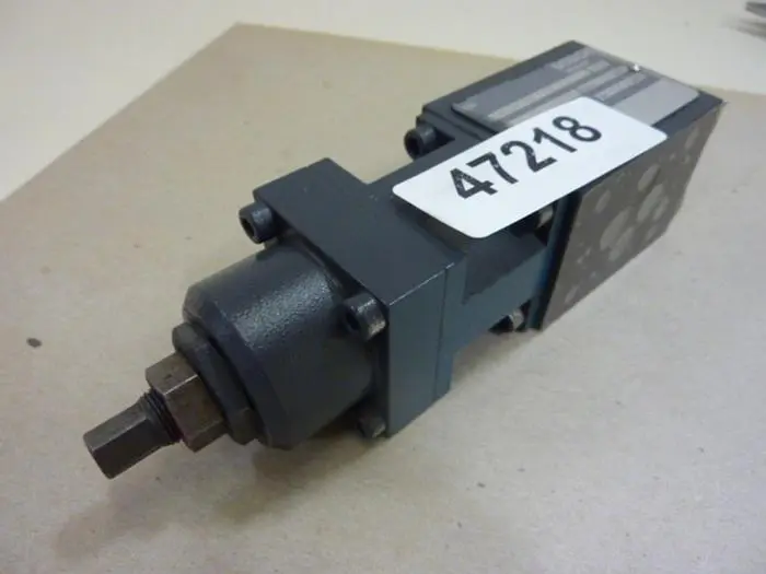 Used BOSCH B 810 027 100 Valves/Fittings Michigan US | Ideal Machinery #585369