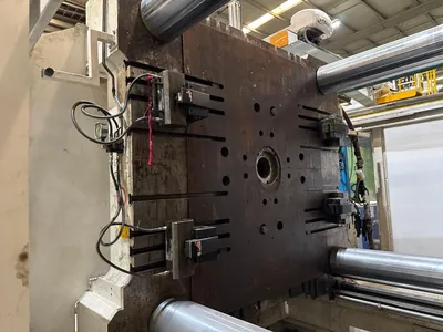 2010 KRAUSS MAFFEI KM650-300-400CKZ 2-COLOR Injection Molding Horizontal/Vertical | Machinery Network (8)