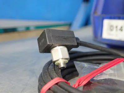USED KEYENCE APU1