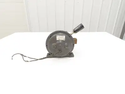 Yaskawa Electric PMED-12-HQ61 DC Wire Feeder 130rpm 18.3VDC 5.5 Amps *READ