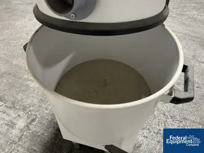 USED CFM CFM Vacuum Cleaner/Dust Collector, Model 3106 MTS