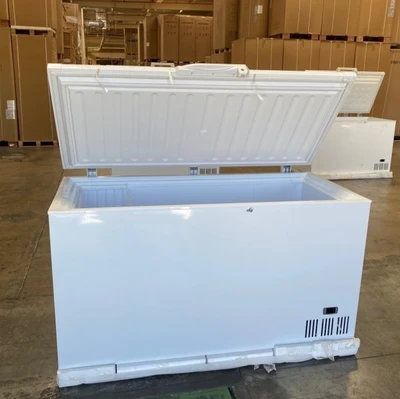 171-0387 58" Solid Top Self Contained Ultra Low Temperature Chest Freezer