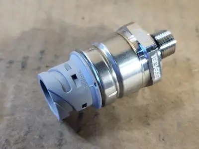 NEW CUMMINS 5594381