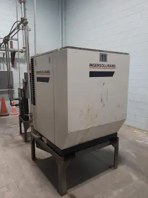 USED INGERSOLL RAND – SSR-HXP30SE, 30HP HIGH PRESSURE COMPRESSOR
