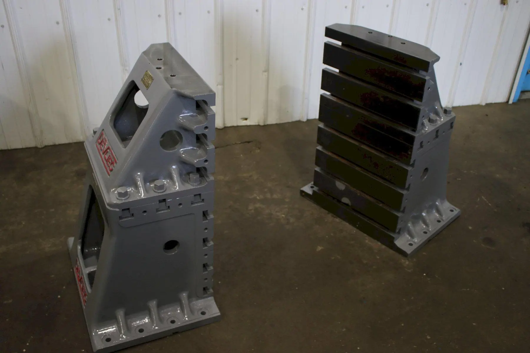 USED DEVLIEG NOT PROVIDED