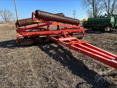 USED 2015 KUHN KRAUSE 4400-40