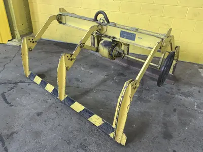 10,000 LBS C.F. ADJUSTABLE SHEET LIFTER. STOCK # 0631820