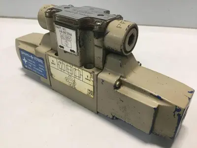 USED VICKERS DG4V30CPLT10JAS310