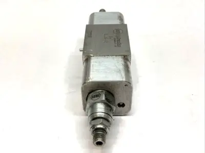 USED SUN HYDRAULICS ISO 03 HYDRAULIC MANIFOLD