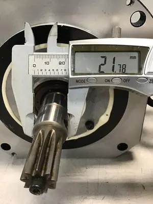 USED YASKAWA SGMDH-06A2A-YR24
