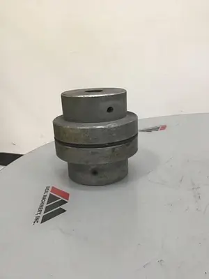 USED MAGNALOY COUPLINGS 700 / COUPLING