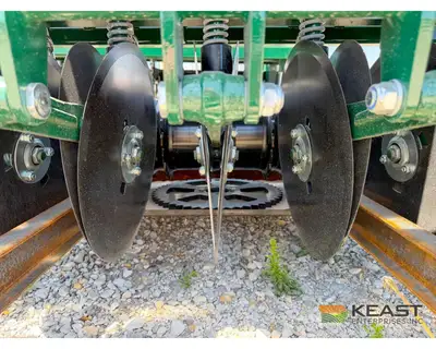Used PH OUTDOORS _UNKNOWN_ Food Plot Seeders Iowa US | Keast Enterprises #1360437