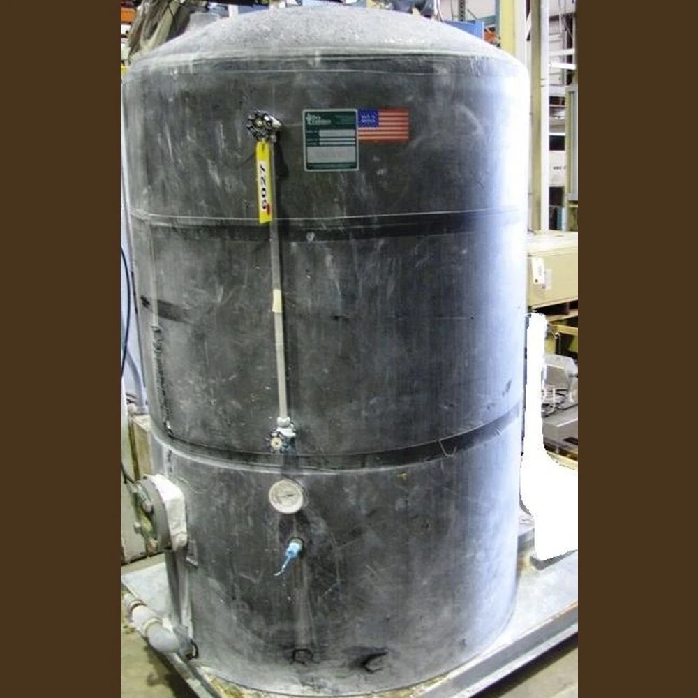 Dry Coolers 300 Gallon Insulated Tank