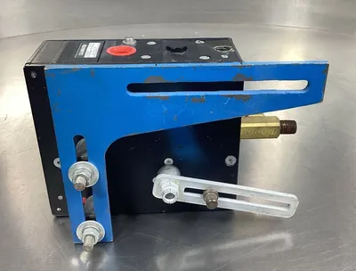 DeZURIK P-2000 PMV Valve Positioner 6F