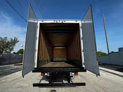Used 2020 INTERNATIONAL MV607 Box trucks Florida US | Truck and Van Outlet #1509202
