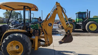 USED 2004 DEERE 110