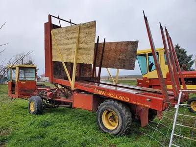 USED NEW HOLLAND 1048