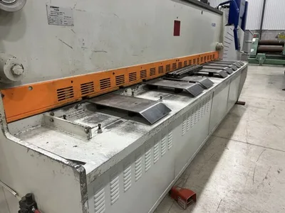 2003 LVD JS 25/13 Sheet Metal Shears | FERRIC Machinery, Inc. (1)